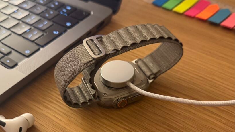 apple watch ultra 2 magnetic charger