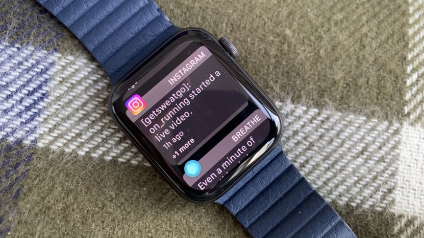 Apple Watch Series 7 v Watch SE: Choose the best for your needs