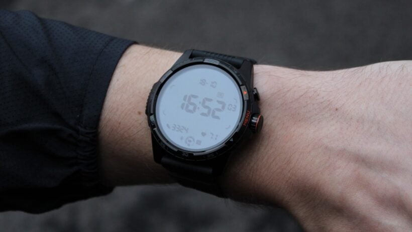 mobvoi-ticwatch-atlas-review-lcd-screen