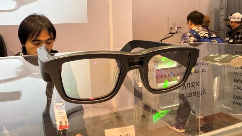 Vuzix Ultralite Pro might just show the AR future we’ve been dreaming of